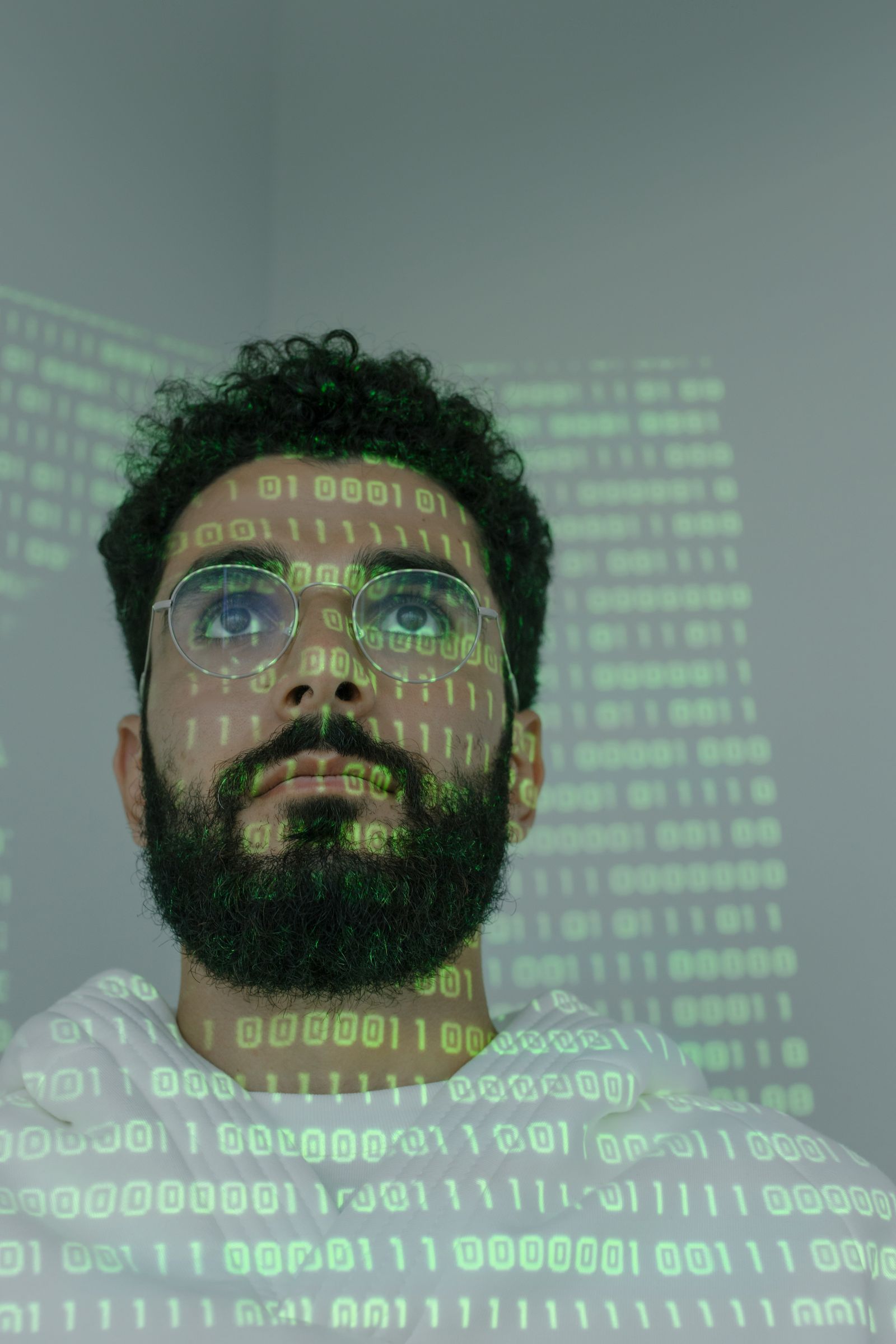 Analyst working with data visualisation
